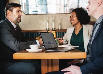 When Interviewing a Startup Law Firm, Talk to Senior Lawyers