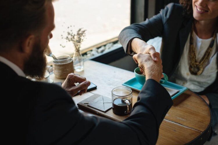 6 Tips to Find the Right Employees for Your New Startup