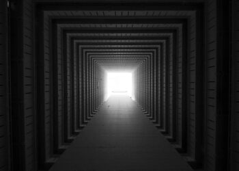 5 Keys to the Startup Mindset Required for Breakthroughs