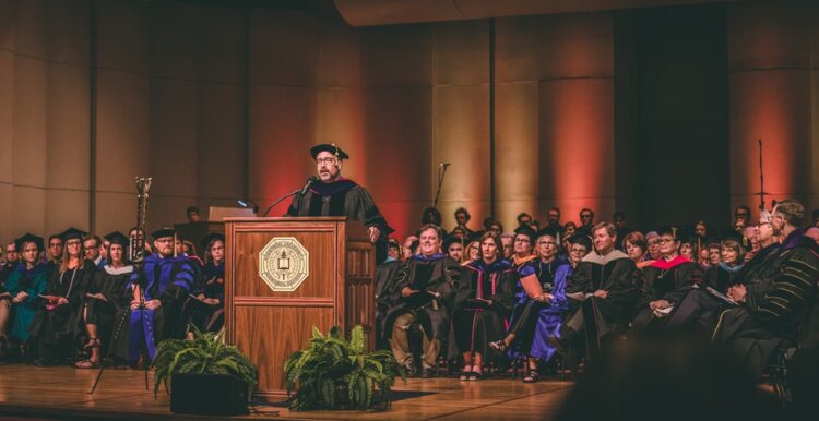 7 Ways College Degrees Can Expedite Startup Success